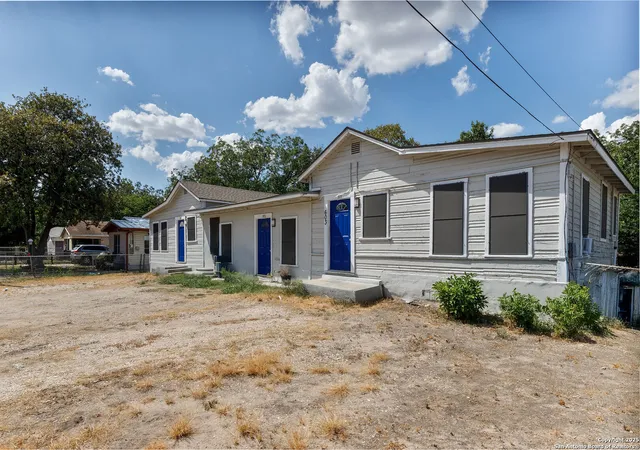 Photo 4 of Sale Pending at 603 Gladstone, San Antonio, TX 78225 | MLS# 1897268 | Listing updated on 2025-10-30