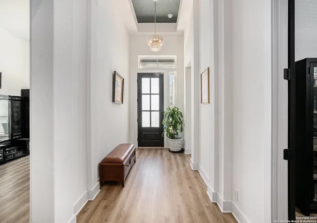Photo 4 of Single family home for sale at 405 Citadel Rock, Cibolo, TX 78108 | MLS# 1897279 | Listing updated on 2025-11-19