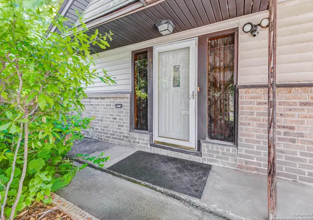 4th image of 4322 Friar Point, Houston, TX 77047 | MLS# 1897293