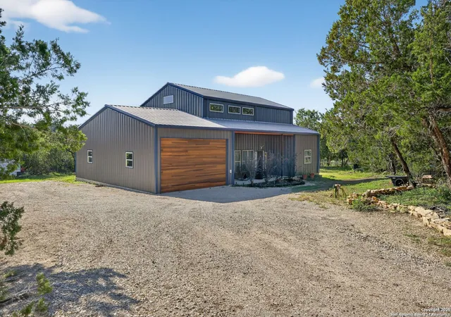 Photo 2 of Single family home for sale at 1081 English Hollow, Bandera, TX 78003 | MLS# 1897311 | Listing updated on 2026-06-17
