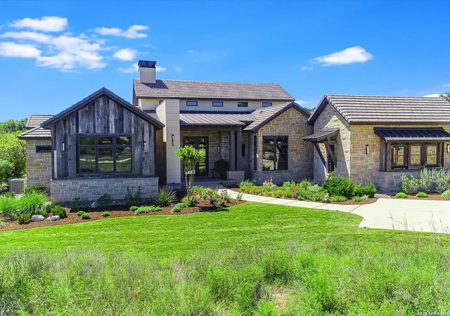 Photo 2 of Single family home for sale at 47 Muirfield, Boerne, TX 78006 | MLS# 1897364 | Listing updated on 2026-09-30