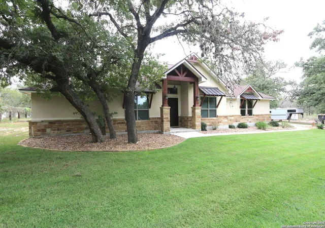 3rd image of 334 Fleetwood Ln, Adkins, TX 78101 | MLS# 1897408