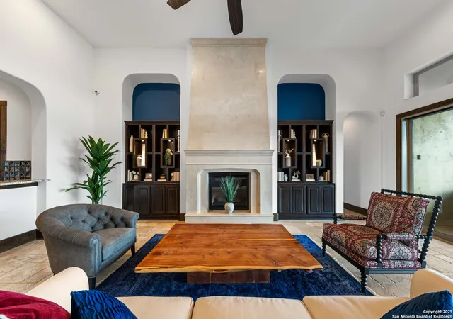 Photo 4 of Sale Pending at 6802 Bella Colina, San Antonio, TX 78256 | MLS# 1897454 | Listing updated on 2025-10-23