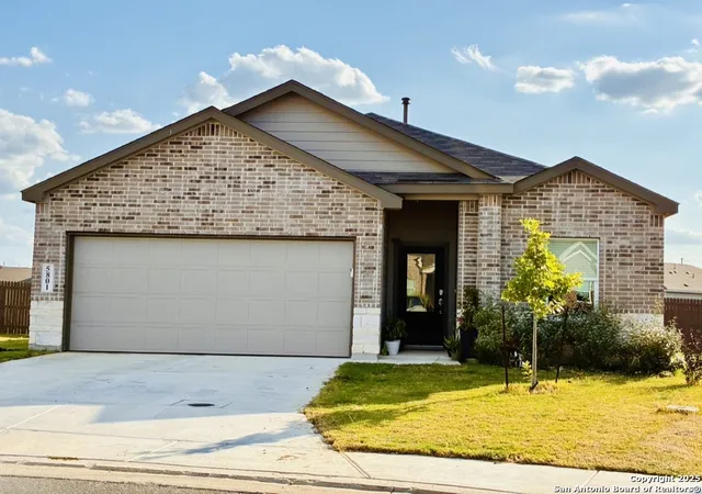 Photo 1 of Single family home for sale at 5801 Geronimo Vista, Seguin, TX 78155 | MLS# 1897493 | Listing updated on 2025-12-19