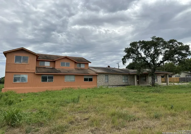 Photo 1 of Sale Pending at 6628 Crestway, San Antonio, TX 78239 | MLS# 1897514 | Listing updated on 2025-12-12