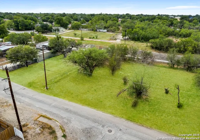 Photo 3 of Land for sale at 526 E Ansley St, San Antonio, TX 78221 | MLS# 1897529 | Listing updated on 2026-08-24