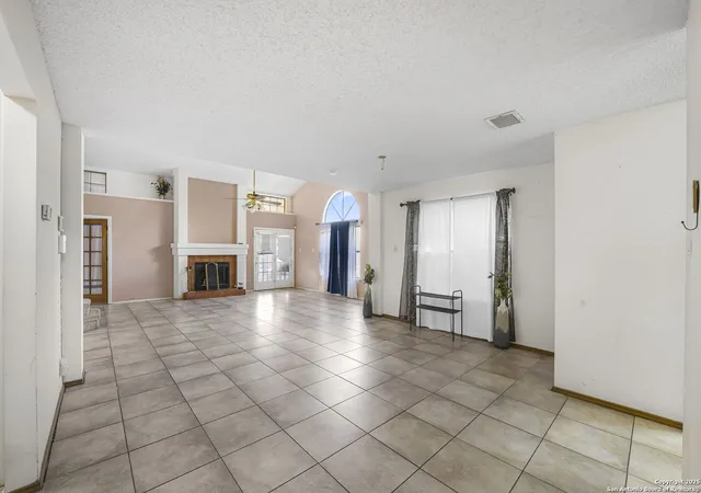 Photo 3 of Sale Pending at 9824 Delta Ridge, Converse, TX 78109 | MLS# 1897536 | Listing updated on 2025-10-03