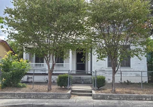 Photo 1 of Sale Pending at 238 Keller St, San Antonio, TX 78204 | MLS# 1897629 | Listing updated on 2025-12-26
