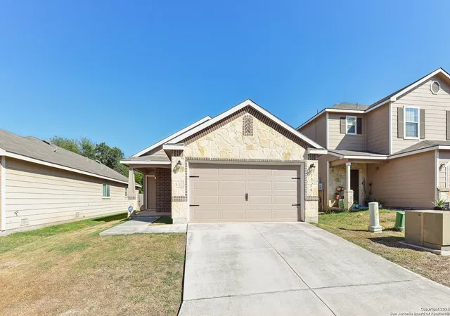 Photo 1 of Sale Pending at 3719 Fringe Breeze, San Antonio, TX 78261 | MLS# 1897667 | Listing updated on 2025-10-21