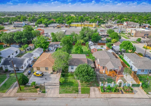 2nd image of 1136 Kentucky Ave, San Antonio, TX 78201 | MLS# 1897713