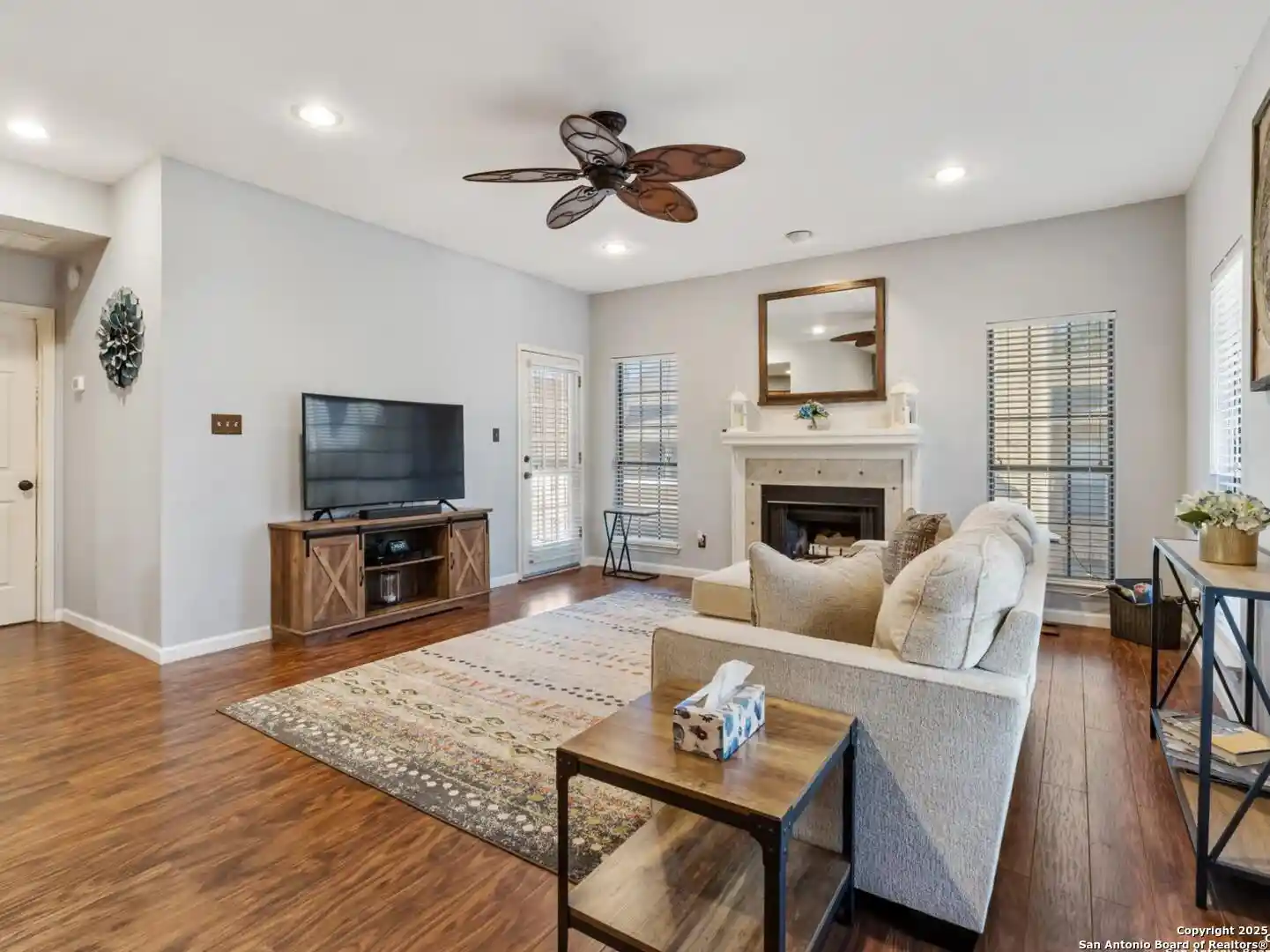 Listing Photo 2 - Condo for sale in 11839 Parliament located at 11839 Parliament, San Antonio, TX 78216 - Unit #2422