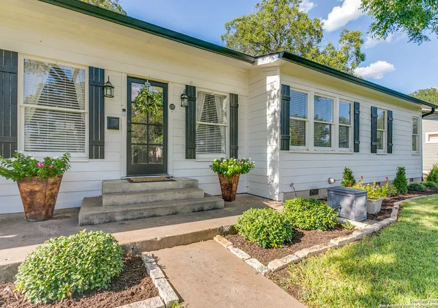 3rd image of 135 Devonshire, San Antonio, TX 78209 | MLS# 1897759