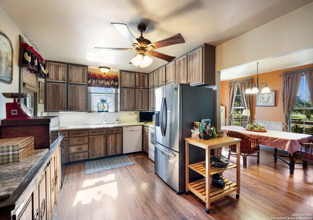 Photo 3 of Sale Pending at 141 County Rd 454, Hondo, TX 78861 | MLS# 1897777 | Listing updated on 2025-10-10