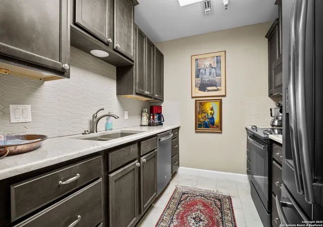 Homes for sale in San Antonio, TX | 1 Towers Park Ln #1015, San Antonio, TX 78209 | MLS# 1897802