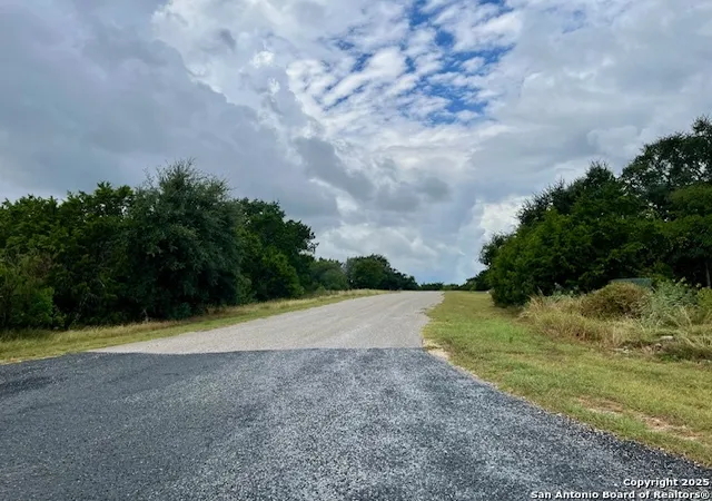 10th image of 67 County Road 2807, Mico, TX 78056 | MLS# 1897838