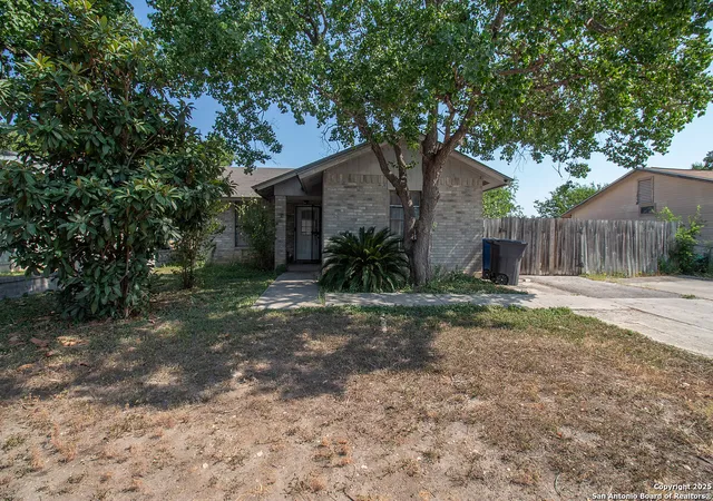 Photo 3 of Single family home for sale at 2611 Patron, San Antonio, TX 78224 | MLS# 1897879 | Listing updated on 2025-12-05