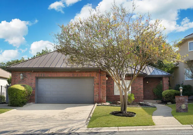 Photo 2 of Sale Pending at 3 Amber Gln, San Antonio, TX 78257 | MLS# 1897919 | Listing updated on 2026-03-11
