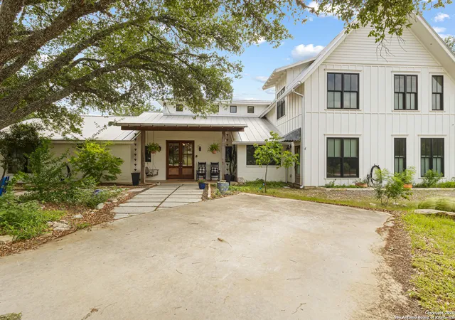 Photo 3 of Sale Pending at 31545 Meadow Creek, Boerne, TX 78015 | MLS# 1897987 | Listing updated on 2026-01-29