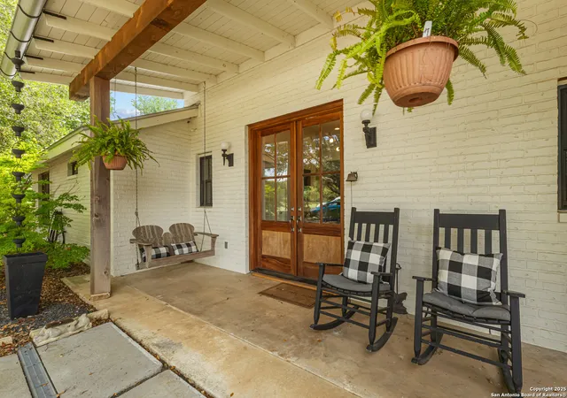 Photo 4 of Sale Pending at 31545 Meadow Creek, Boerne, TX 78015 | MLS# 1897987 | Listing updated on 2026-01-29
