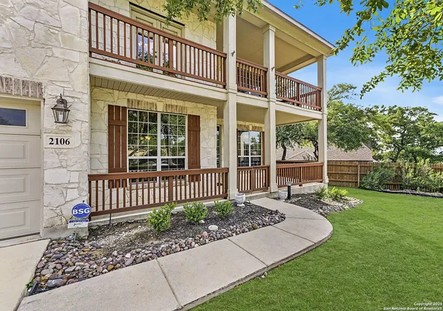 Photo 2 of Sale Pending at 2106 Laurel Pt, San Antonio, TX 78260 | MLS# 1897993 | Listing updated on 2025-12-10