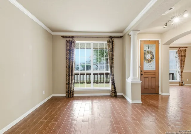 Photo 4 of Sale Pending at 2106 Laurel Pt, San Antonio, TX 78260 | MLS# 1897993 | Listing updated on 2025-12-10