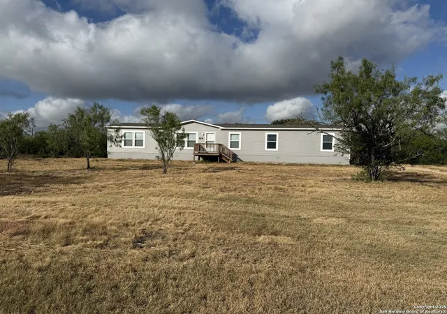2nd image of 732 Pr 4653, Hondo, TX 78861 | MLS# 1898004