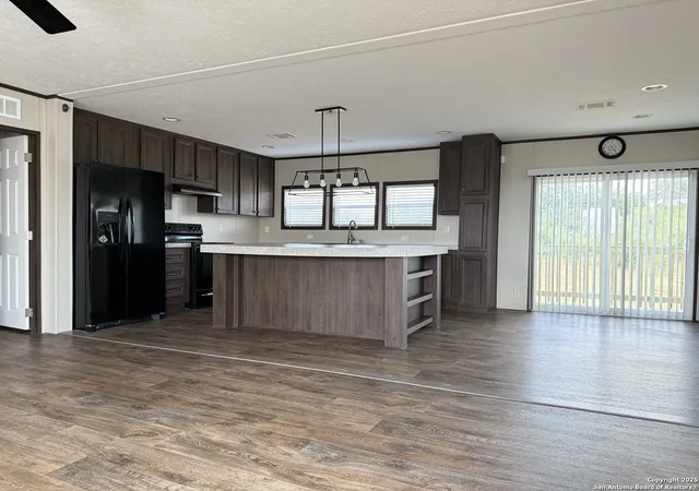 5th image of 732 Pr 4653, Hondo, TX 78861 | MLS# 1898004