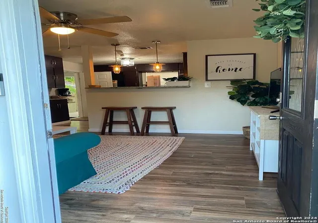2nd image of 1023 Sacramento, San Antonio, TX 78201 | MLS# 1898029