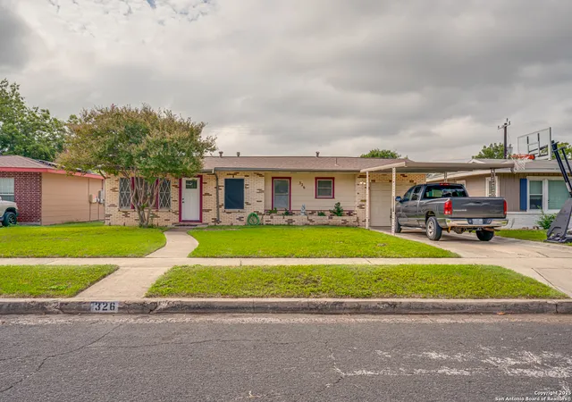 2nd image of 326 Addax, San Antonio, TX 78213 | MLS# 1898030