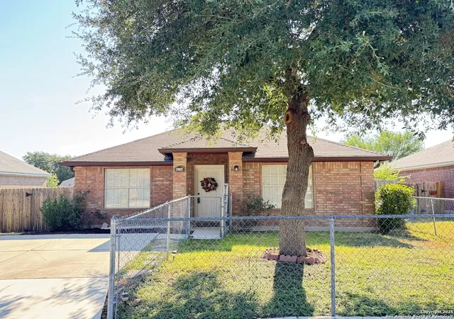 Photo 2 of Sale Pending at 4714 Crystal Farm, San Antonio, TX 78244 | MLS# 1898035 | Listing updated on 2025-09-25