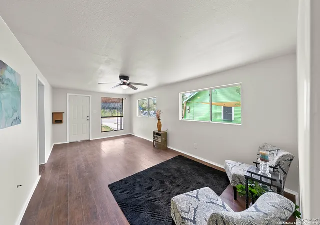 Photo 3 of Single family home for sale at 1422 N Sabinas, San Antonio, TX 78207 | MLS# 1898045 | Listing updated on 2025-12-10