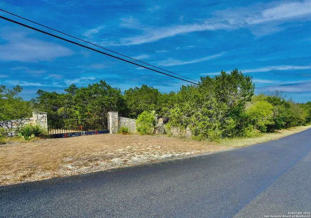 2nd image of 9852 Marnoch Rd, Helotes, TX 78023 | MLS# 1898048
