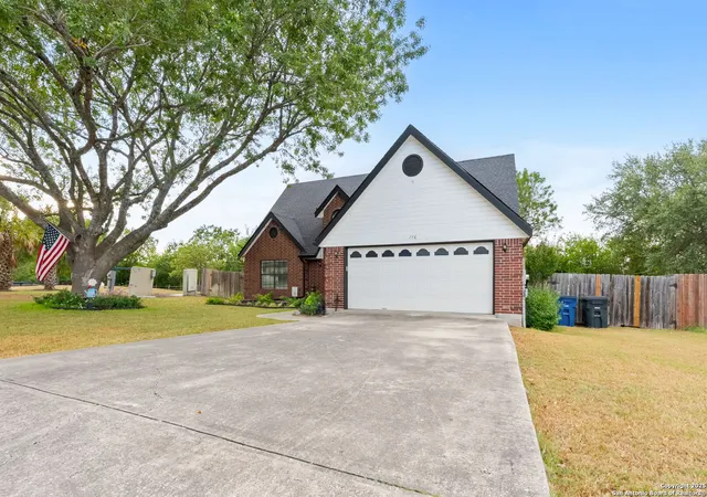 Photo 3 of Sale Pending at 778 Northpark, New Braunfels, TX 78130 | MLS# 1898072 | Listing updated on 2025-09-30