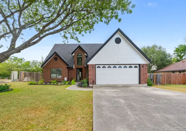 Photo 4 of Sale Pending at 778 Northpark, New Braunfels, TX 78130 | MLS# 1898072 | Listing updated on 2025-09-30