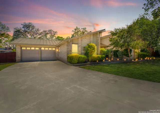 Photo 1 of Sale Pending at 8815 Welles Crk, San Antonio, TX 78240 | MLS# 1898084 | Listing updated on 2025-09-22