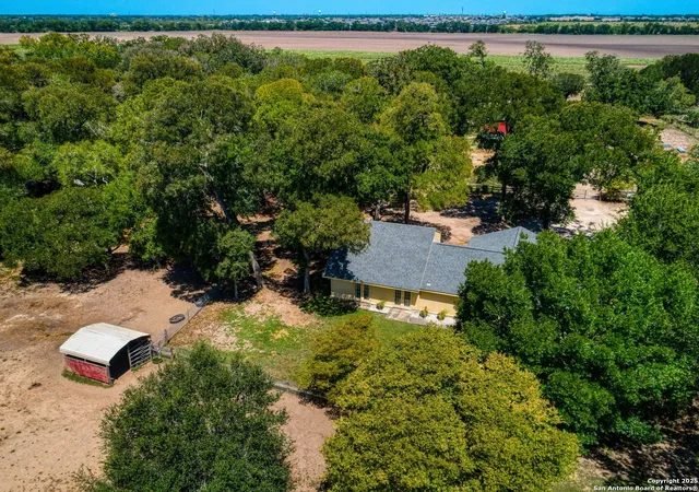 1st image of 530 Buerger, Seguin, TX 78155 | MLS# 1898087