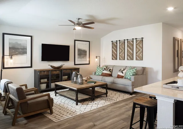 Photo 3 of Sale Pending at 216 Dakota Ridge, Cibolo, TX 78108 | MLS# 1898170 | Listing updated on 2025-11-19