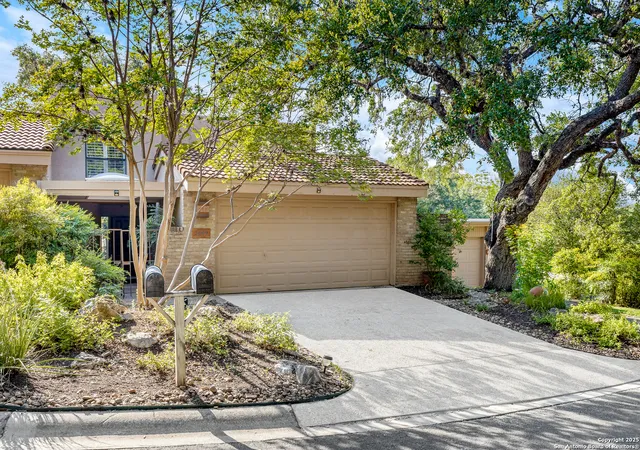Photo 3 of Sale Pending at 3809 Overlake, San Antonio, TX 78230 | MLS# 1898199 | Listing updated on 2025-09-22