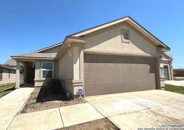 Photo 1 of Sale Pending at 3011 Old Almonte, San Antonio, TX 78224 | MLS# 1898200 | Listing updated on 2026-02-05