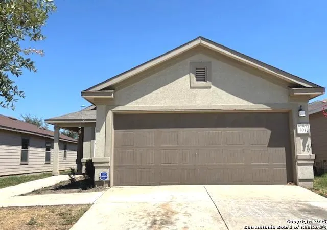 Photo 3 of Sale Pending at 3011 Old Almonte, San Antonio, TX 78224 | MLS# 1898200 | Listing updated on 2026-02-05