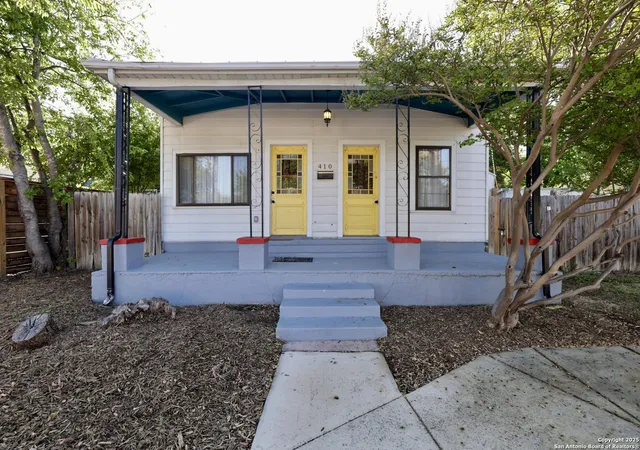 Photo 3 of Sale Pending at 410 Riddle St, San Antonio, TX 78210 | MLS# 1898218 | Listing updated on 2026-02-16