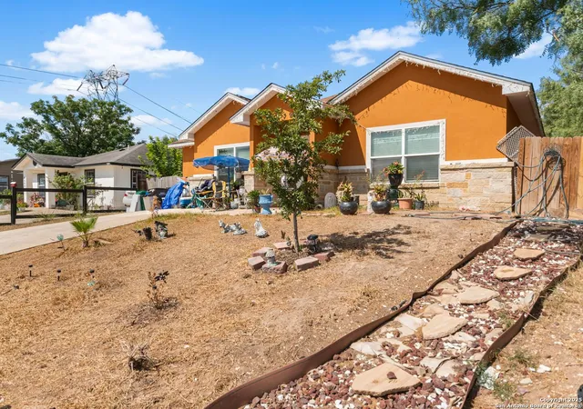 Photo 3 of Sale Pending at 9639 Maria Isabell Dr, San Antonio, TX 78211 | MLS# 1898276 | Listing updated on 2025-10-30