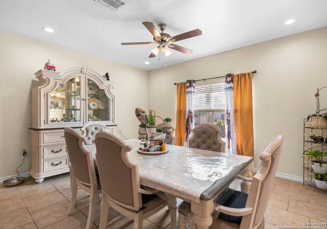 Photo 4 of Sale Pending at 9639 Maria Isabell Dr, San Antonio, TX 78211 | MLS# 1898276 | Listing updated on 2025-10-30