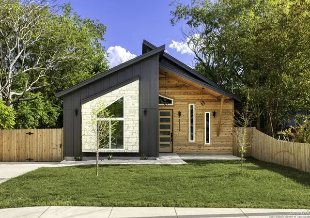 Photo 1 of Sale Pending at 1126 Paso Hondo, San Antonio, TX 78202 | MLS# 1898282 | Listing updated on 2025-10-17