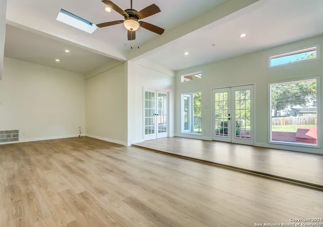 Photo 4 of Single family home for sale at 8415 Tiffany Dr, San Antonio, TX 78230 | MLS# 1898334 | Listing updated on 2026-04-10