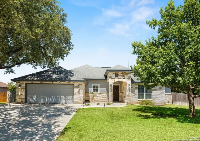 Photo 1 of Sale Pending at 1654 Stone Hvn, Pleasanton, TX 78064 | MLS# 1898368 | Listing updated on 2026-04-28