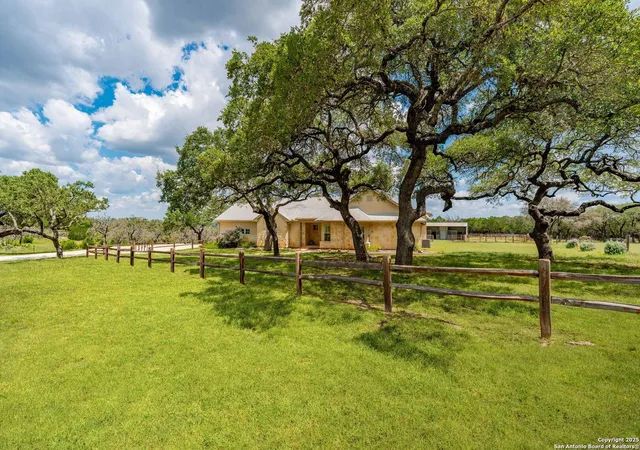 Photo 3 of Sale Pending at 307 Pecan Pkwy, Boerne, TX 78006 | MLS# 1898370 | Listing updated on 2025-10-07