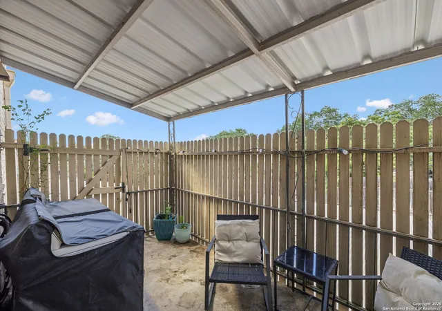 37th image of 102 Ruelle Ln #220-B, San Antonio, TX 78209 | MLS# 1898401