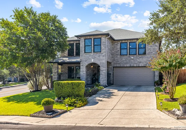 Photo 3 of Sale Pending at 9502 Campton Farms, San Antonio, TX 78250 | MLS# 1898412 | Listing updated on 2025-10-01