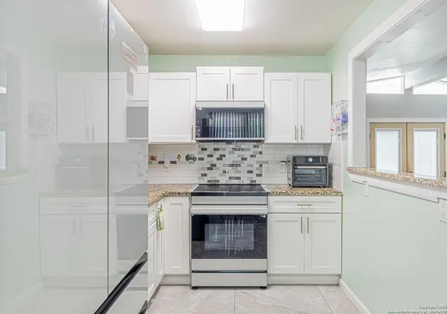 Photo 3 of Single family home for sale at 6211 Birch Valley, San Antonio, TX 78242 | MLS# 1898431 | Listing updated on 2025-10-15